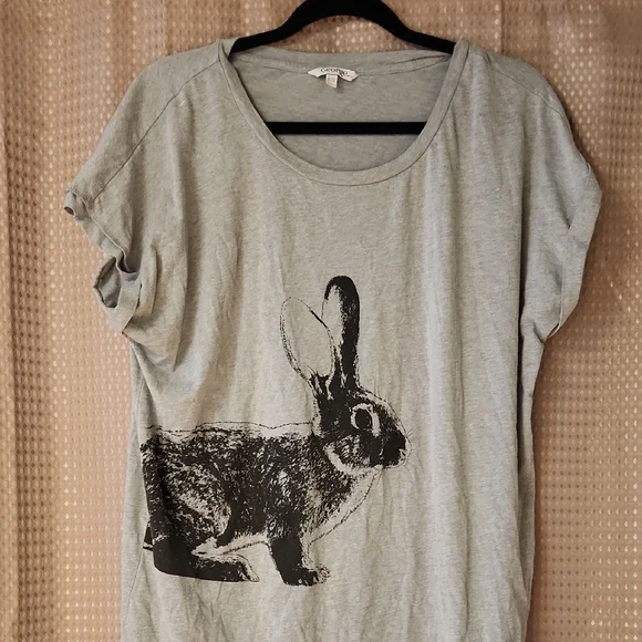 Gray Graphic Rabbit T-Shirt - Picture 1 of 3